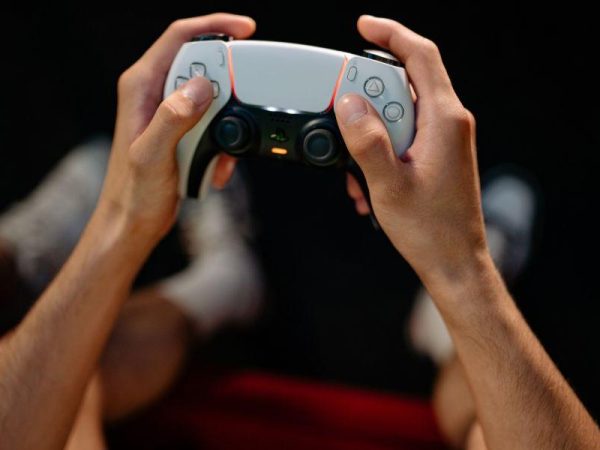 Prihaja nov joystick za playstation